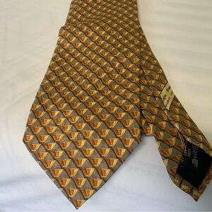 Ermenegildo Zegna Triangular 3~D Pattern Tie in Gold silk
